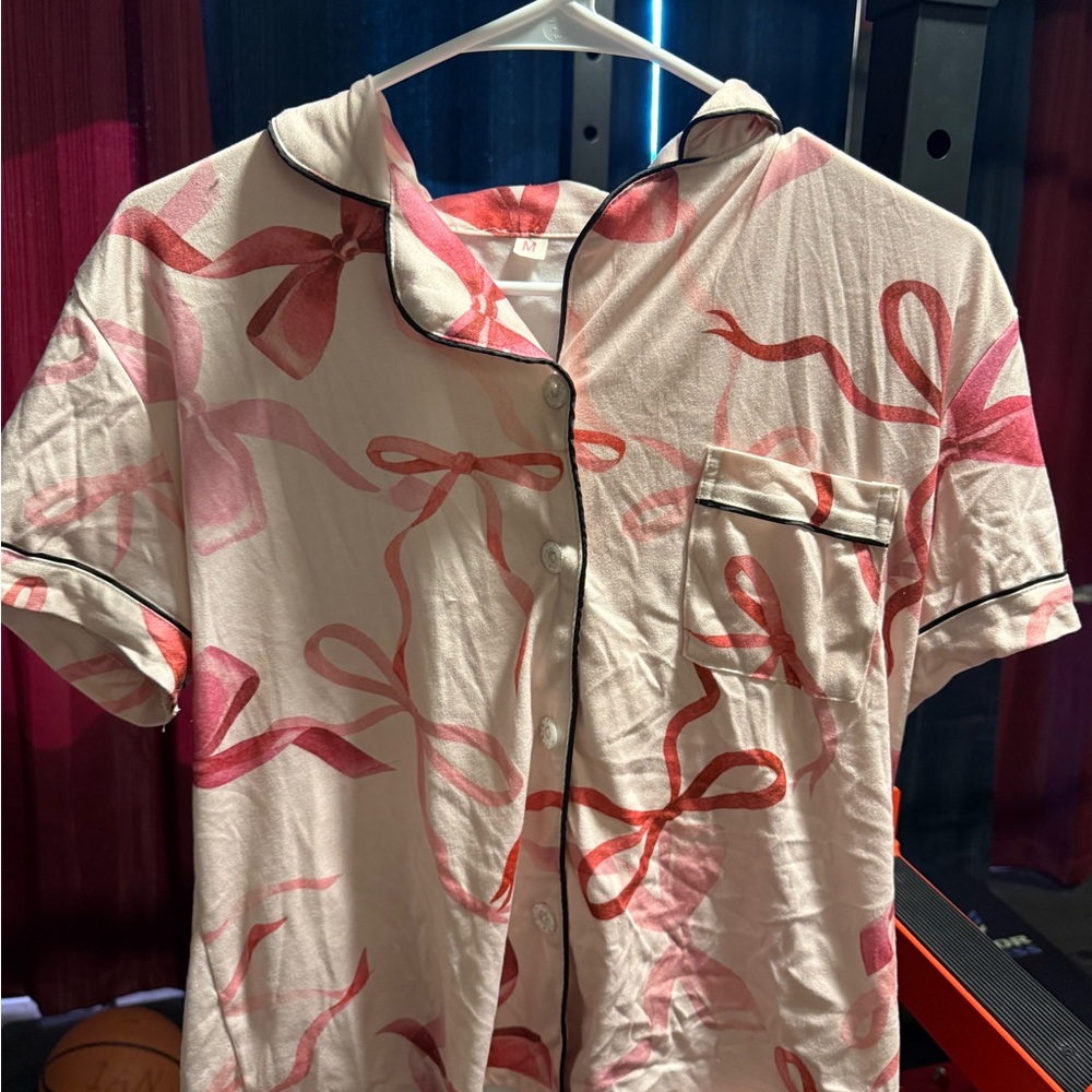 Women’s Casual Pink Ribbon Button Down Shirt